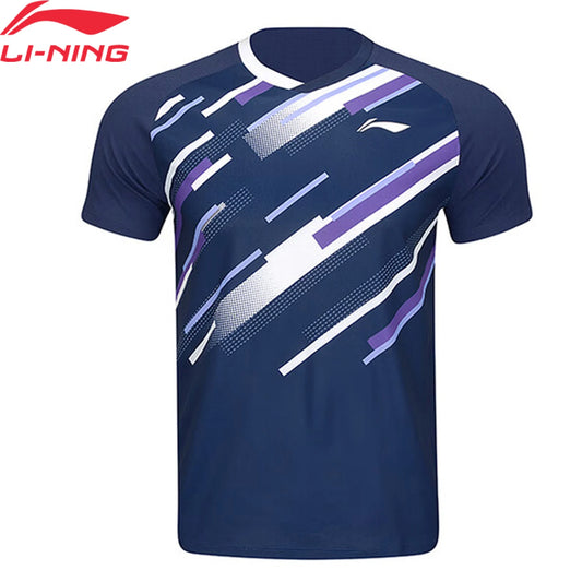 Maillot de pickleball Li-Ning Pro bleu marine vu de face, bandes graphiques blanches, violettes et lavande